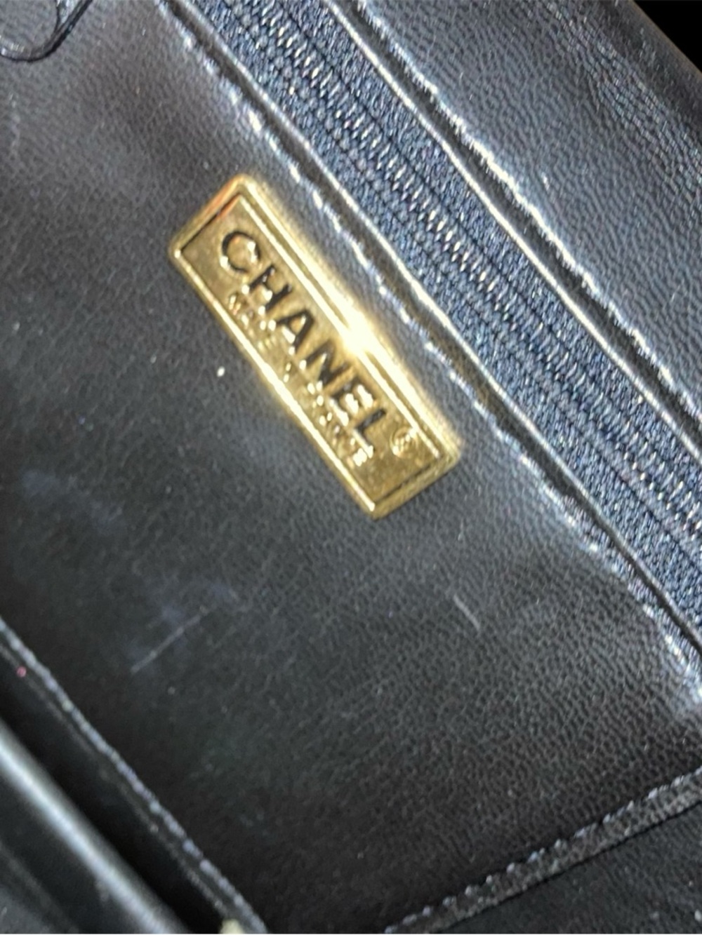 CHANEL Black Quilted Lambskin Shoulder Bag / Gold Chain. Perfect Dinner Purse. - Picture 5 of 7